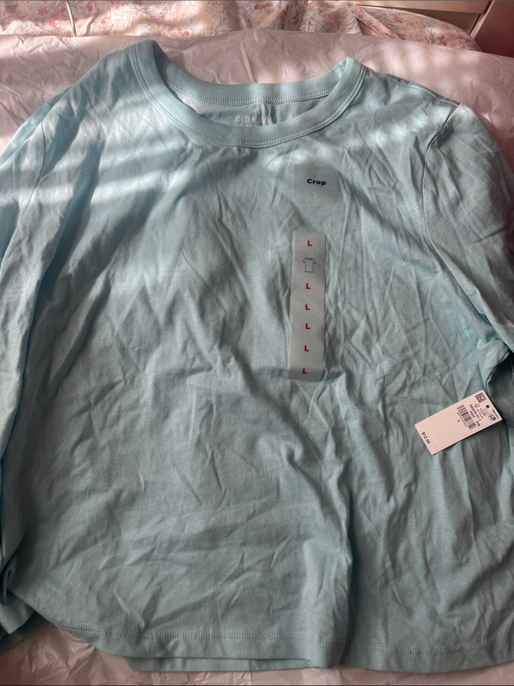 Old Navy NWT Light Blue Cropped Tee
